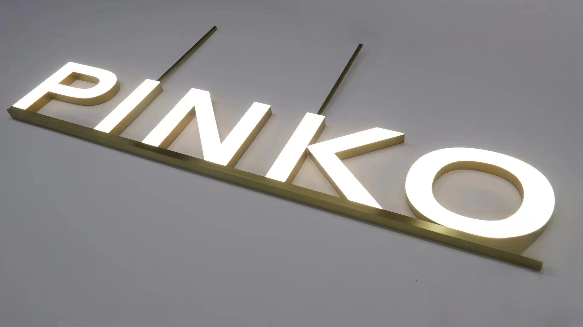 High-End Trimless Acrylic Front Lit 3D Letter Signs